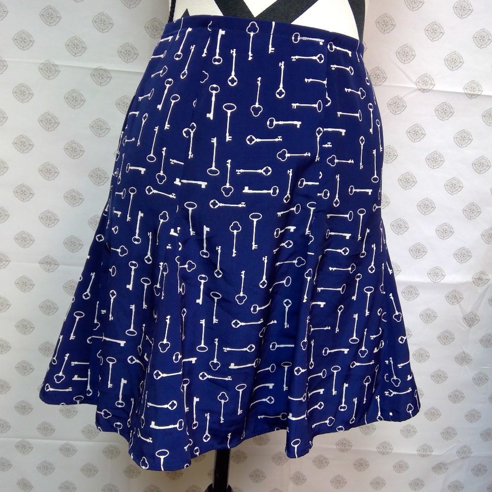 CLOSET CLOSING 4/30/21Banana Republic Flirty Skirt